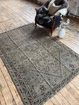 Vintage Persian Area Rug Sustainable Luxury Home Decor