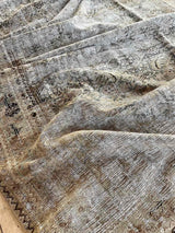 Vintage Persian Area Rug Sustainable Luxury Home Decor