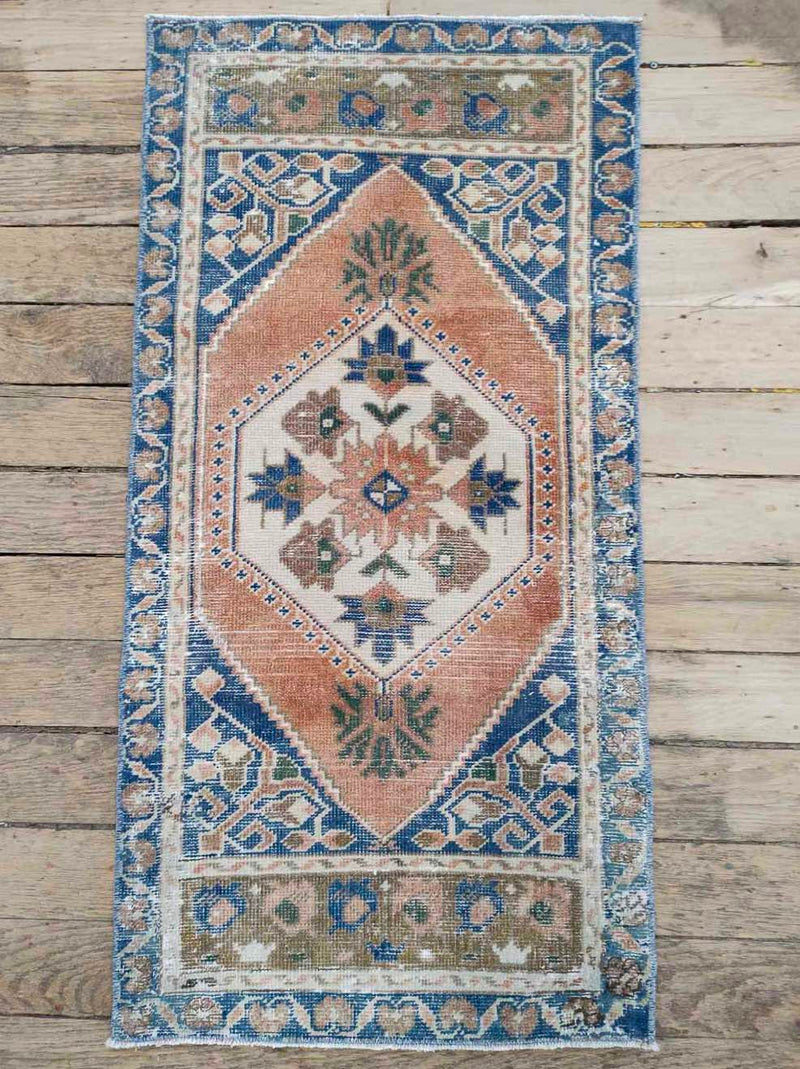 Vintage Accent Rugs Woven Kin Home Tiny No. 176