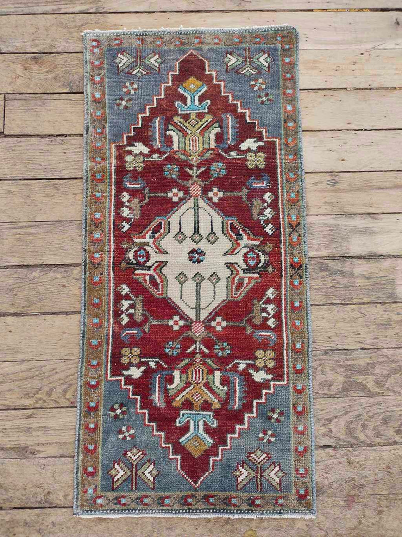 Vintage Accent Rugs Woven Kin Home Tiny No. 185