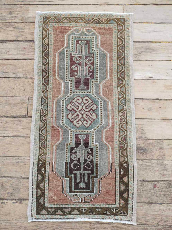 Vintage Accent Rugs Woven Kin Home Tiny No. 192